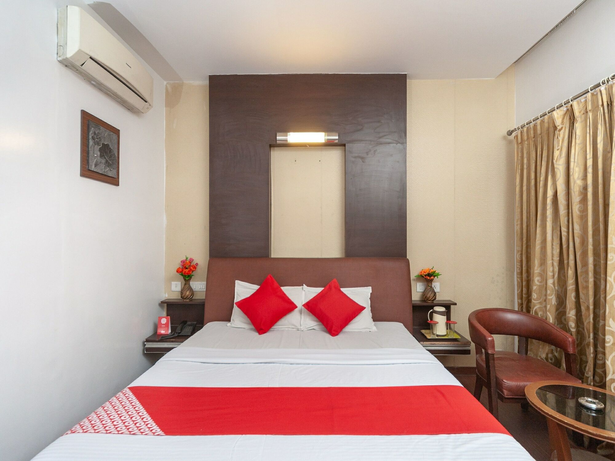 Oyo 19674 Apoorva'S Guest House チェンナイ エクステリア 写真